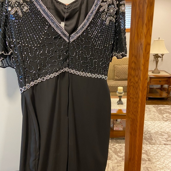 Virgos Lounge Mermaid Gown - Picture 3 of 3